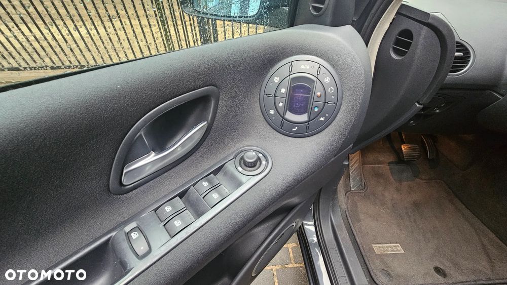 Renault Espace 2.0 dCi FAP Navitech - 23