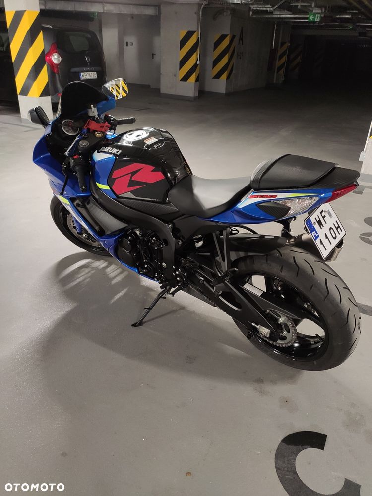 Suzuki GSX-R - 11