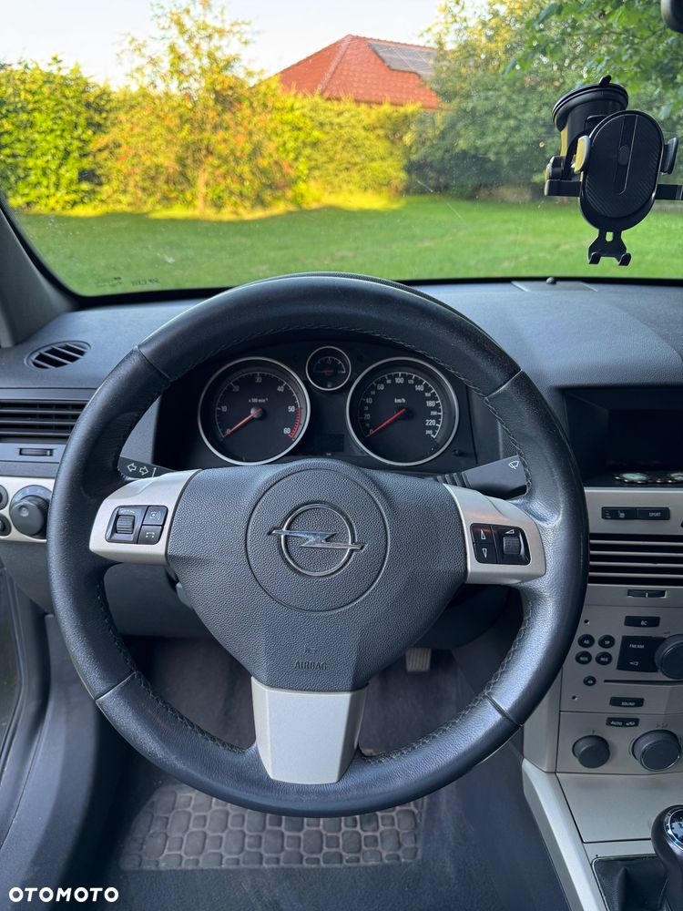 Opel Astra 1.7 CDTI - 14