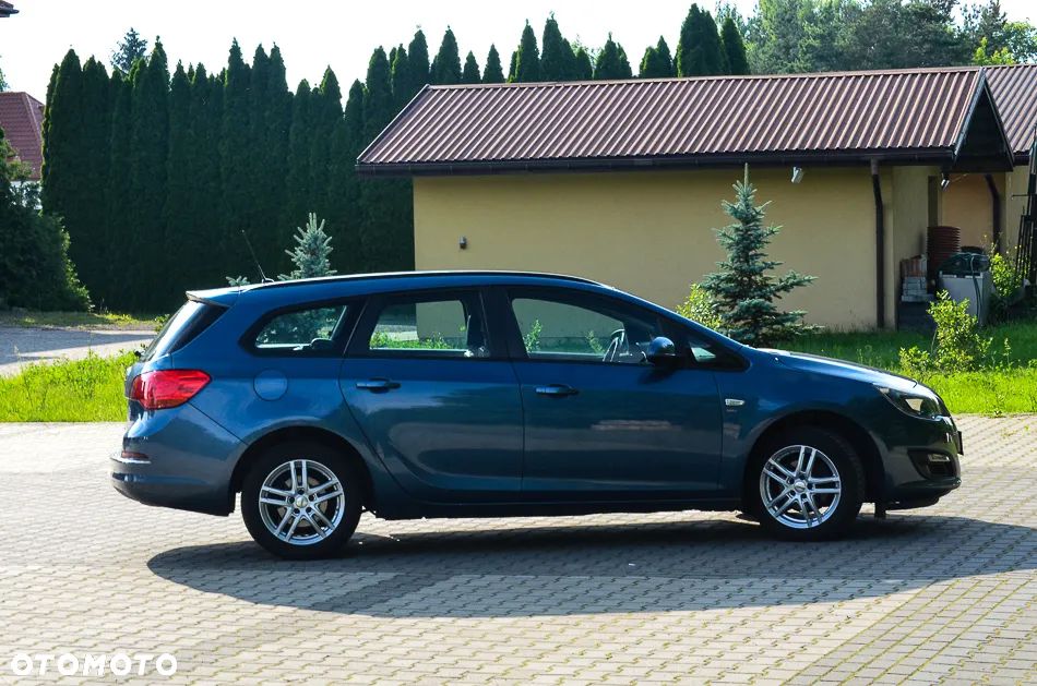 Opel Astra 1.6 Cosmo - 19