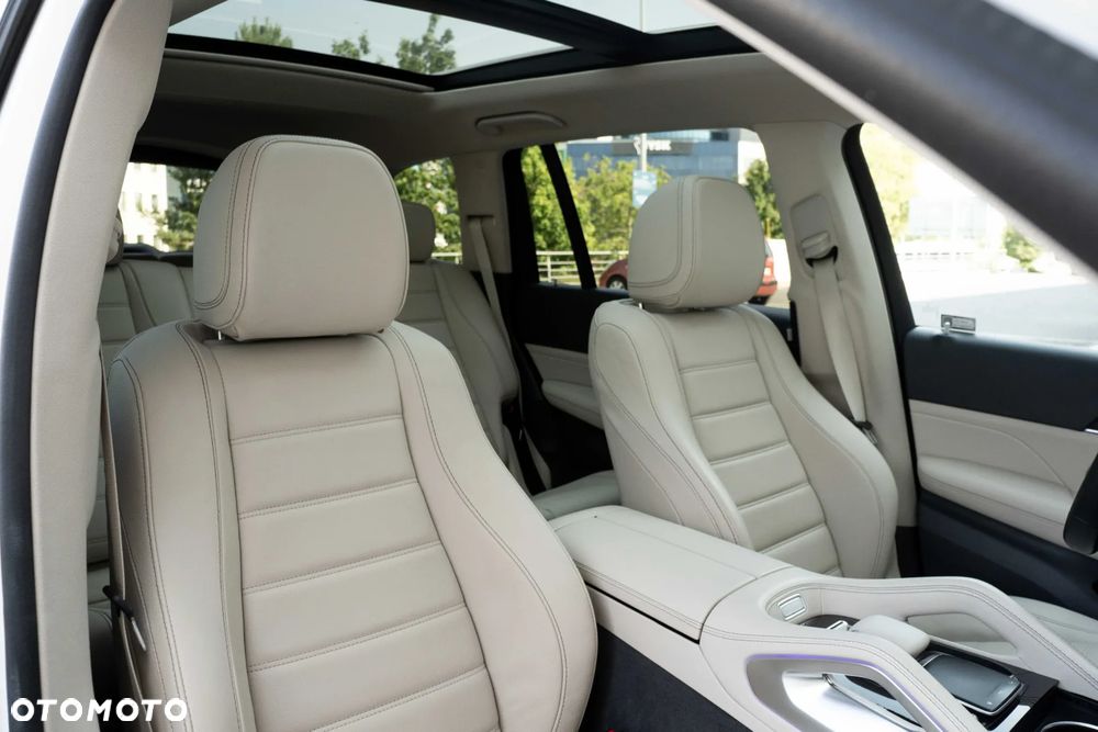 Mercedes-Benz GLS - 16