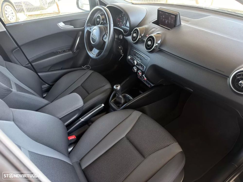 Audi A1 Sportback 1.4 TDI Design - 23