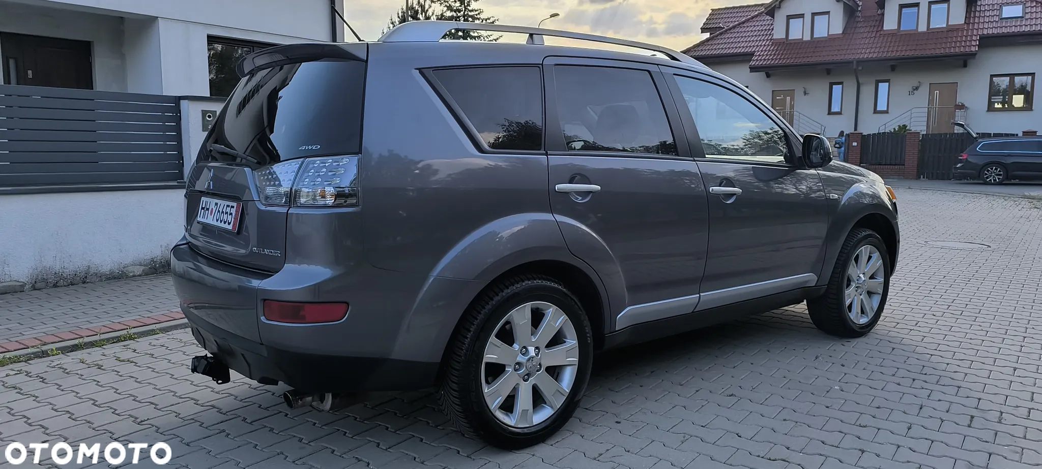 Mitsubishi Outlander 2.4 4WD CVT Intense - 20