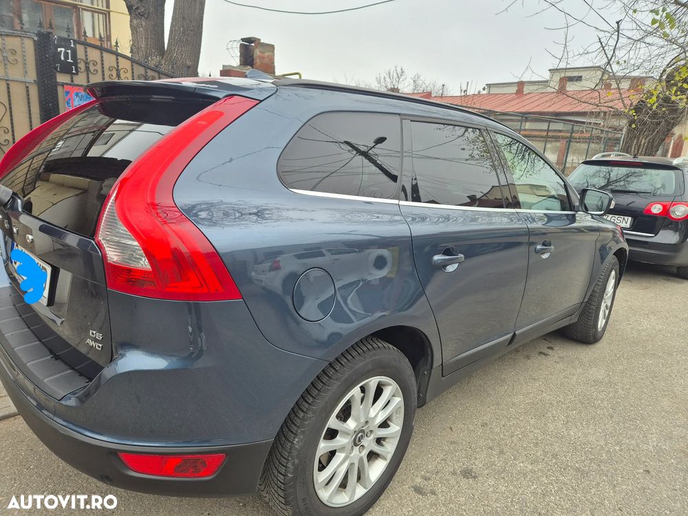 Volvo XC 60 D5 AWD Momentum - 6