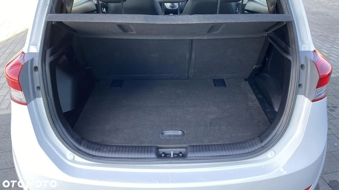 Hyundai ix20 1.6 BlueDrive Classic + - 14