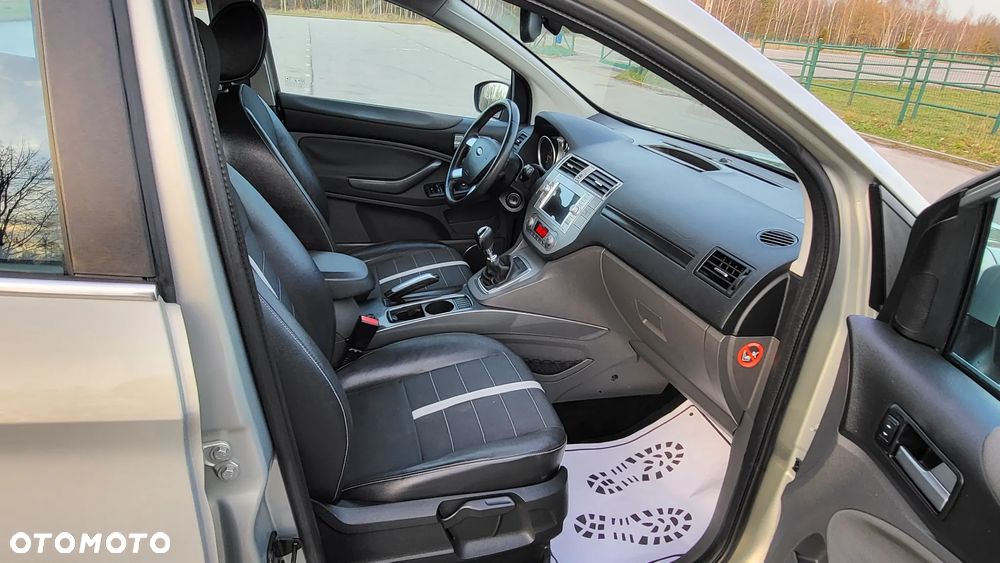 Ford Kuga 2.5 4x4 Champions Edition - 23