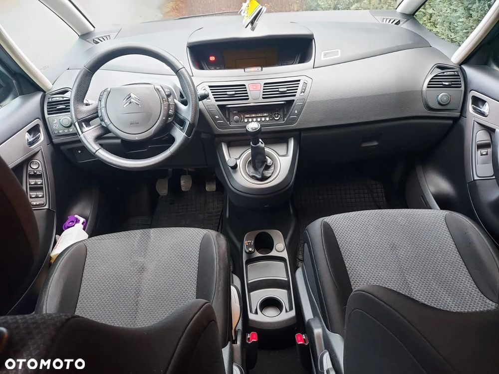 Citroën C4 Picasso - 25