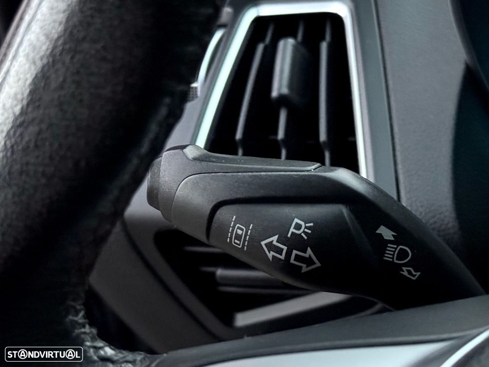 Ford Kuga 2.0 TDCi Titanium - 10