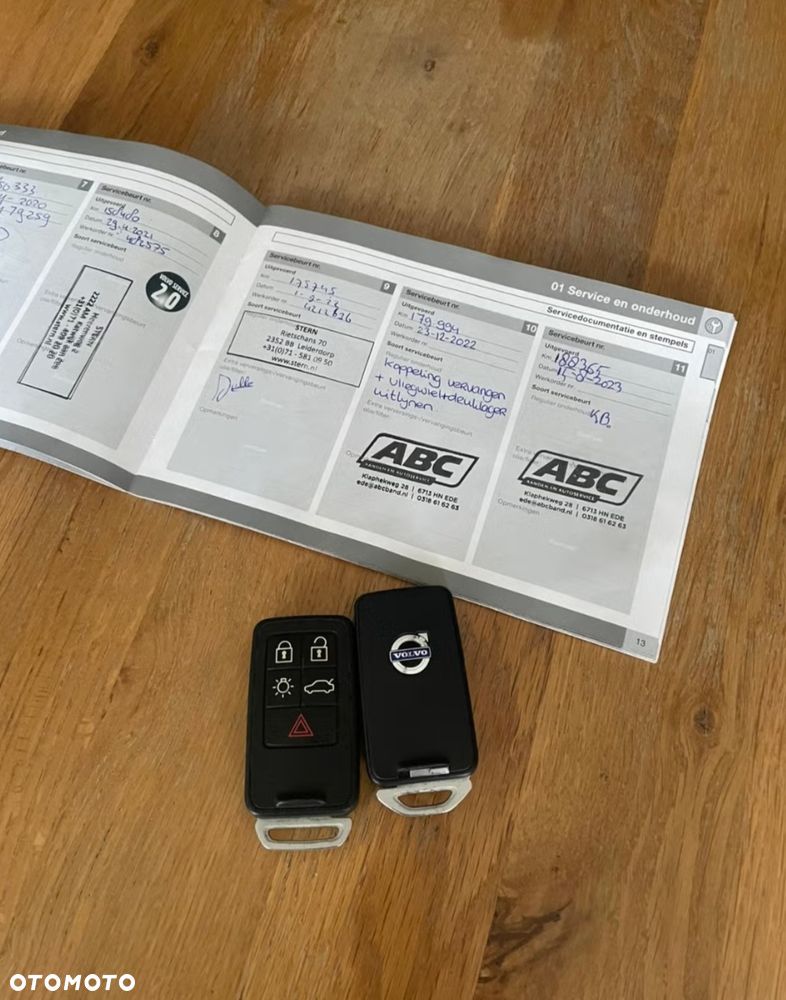 Volvo V40 D2 Momentum - 32