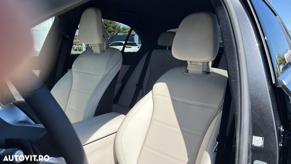 Mercedes-Benz C - 11