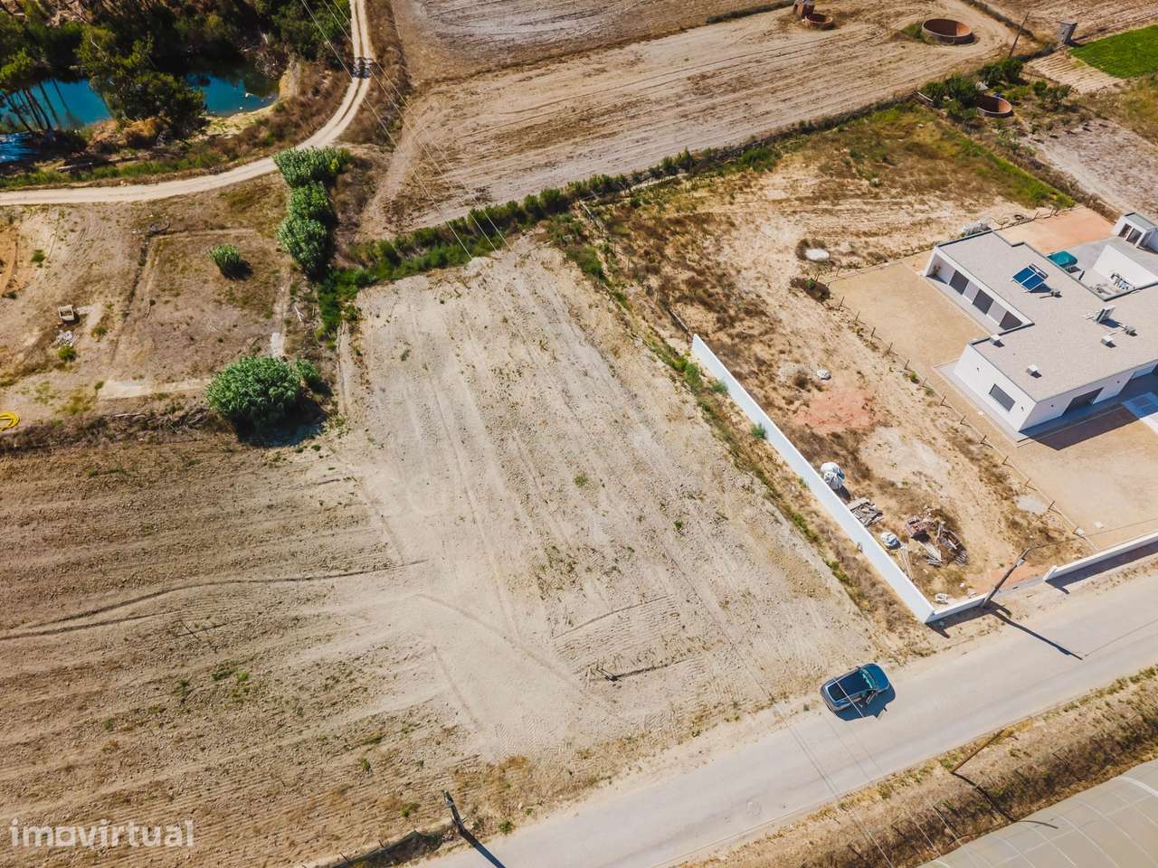 Terreno com viabilidade de construção - Grande imagem: 5/12