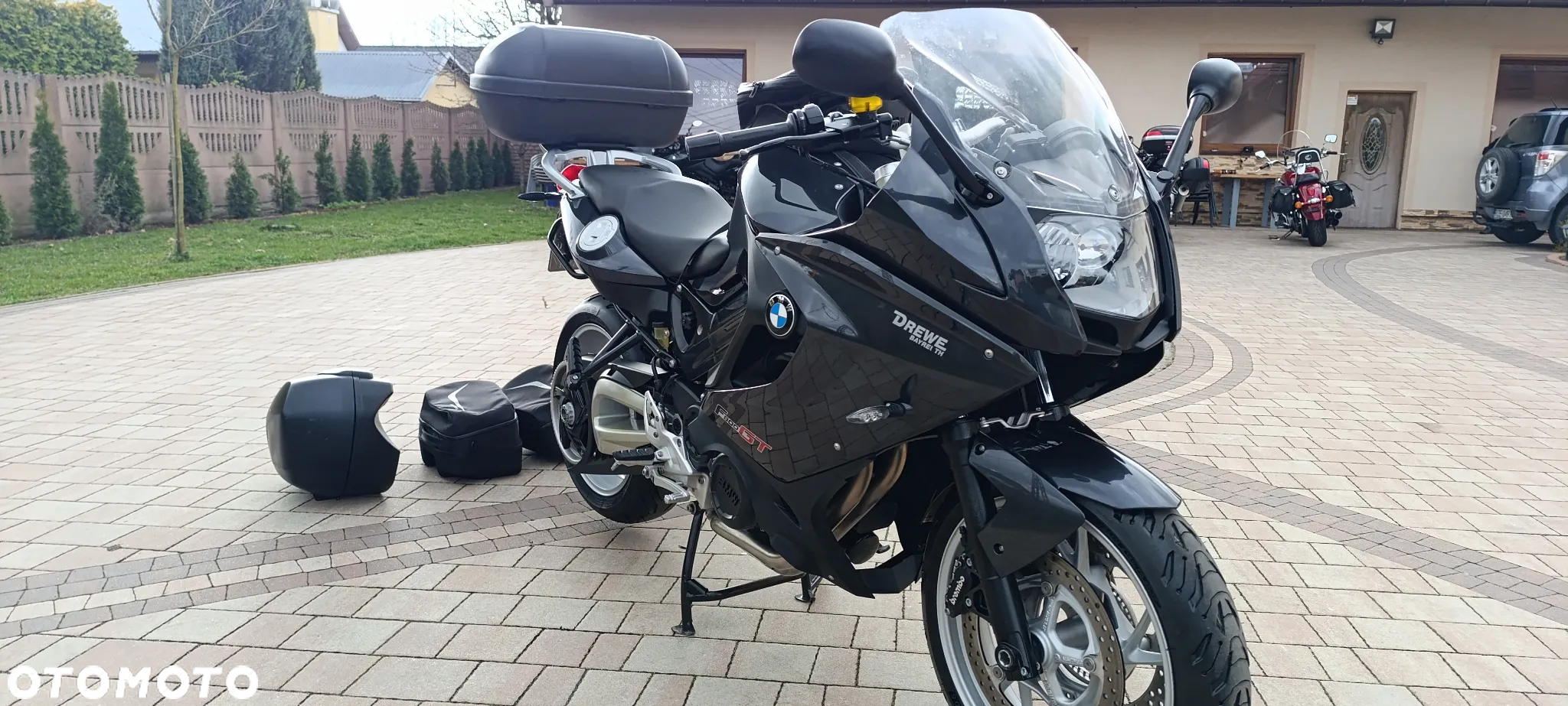 BMW F - 4