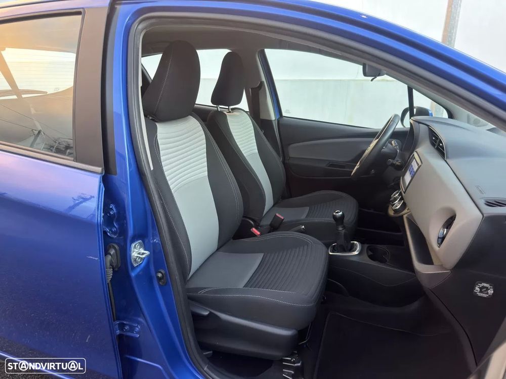 Toyota Yaris 1.0 VVT-i Exclusive - 10