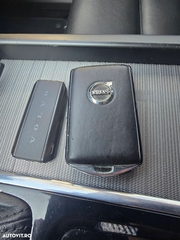 Volvo XC 60 D5 AWD Geartronic Inscription - 36