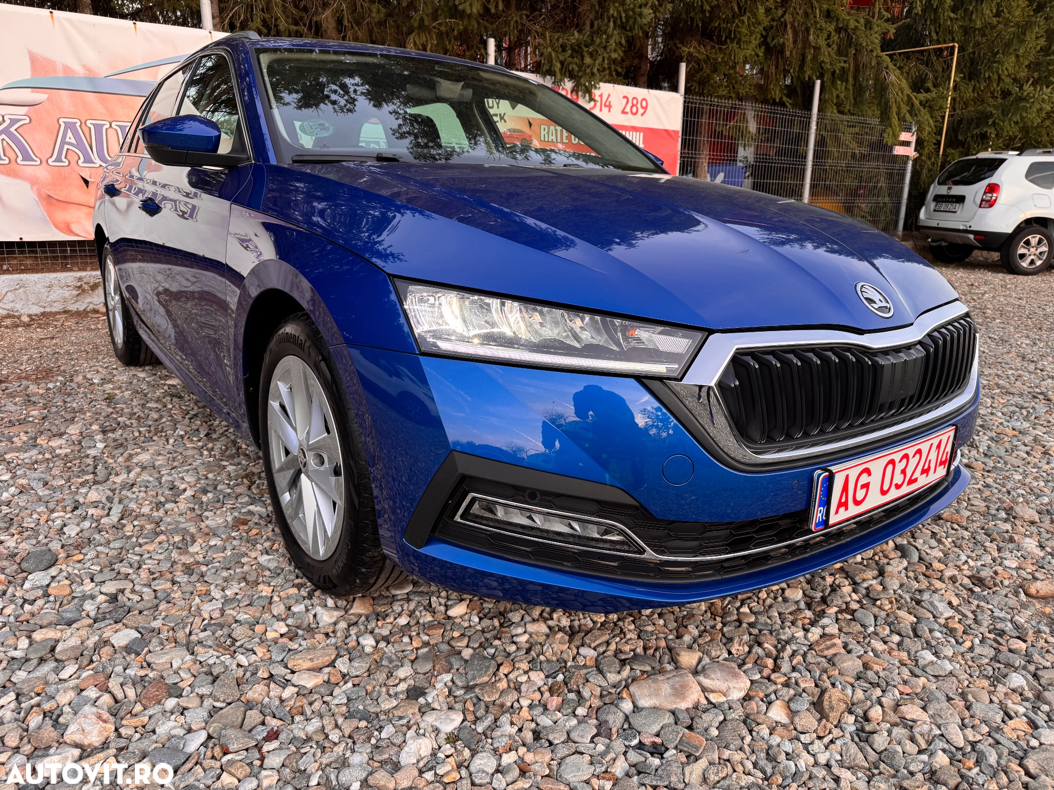 Skoda Octavia Combi 2.0 TDI DSG Exclusive Plus - 10