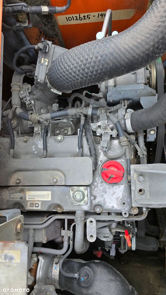Hitachi Zx140w - 21