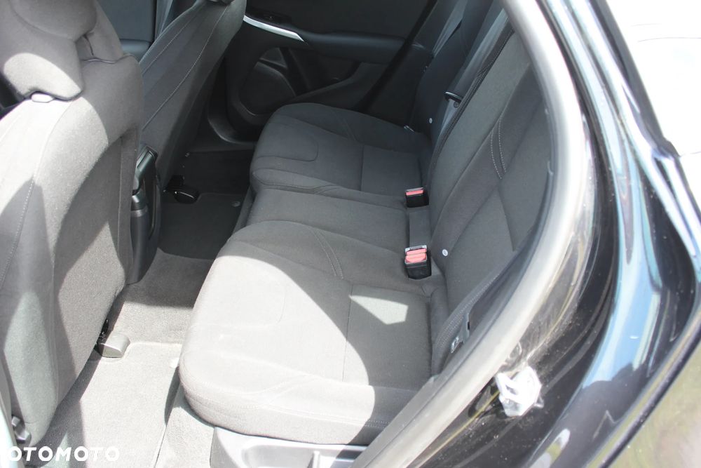 Volvo V40 T2 Summum - 13