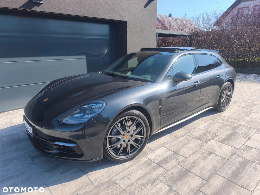 Porsche Panamera - 17