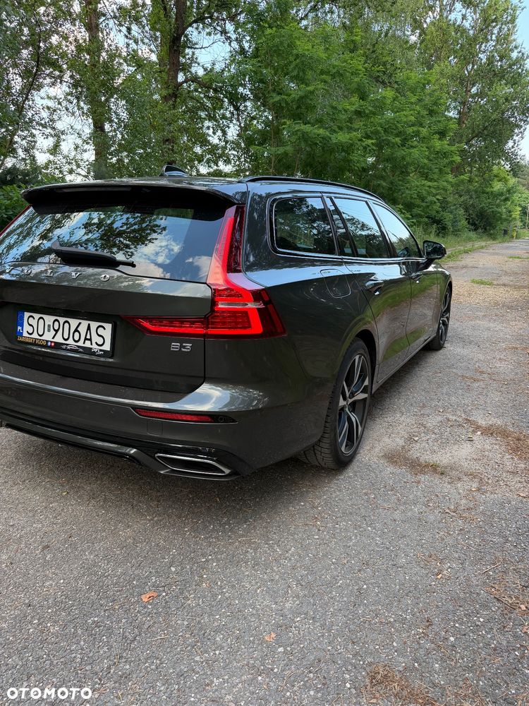 Volvo V60 B3 B R-Design - 9