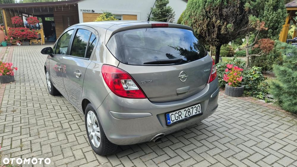 Opel Corsa 1.2 16V Essentia - 6