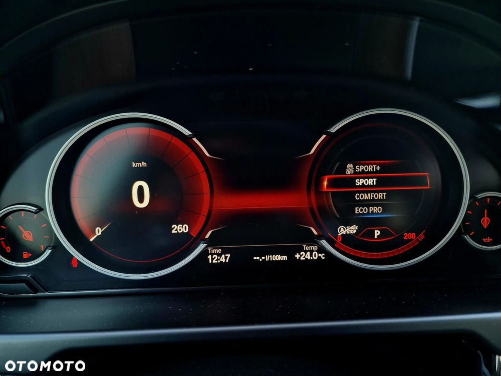 BMW X5 xDrive25d - 24