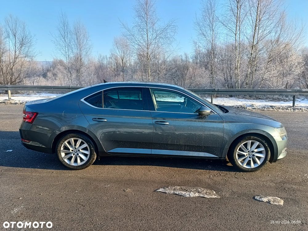 Skoda Superb 2.0 TDI Style DSG7 - 12