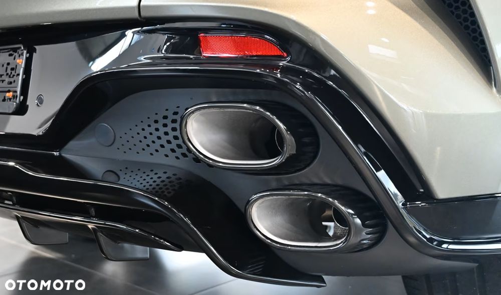 Aston Martin DBX707 - 25