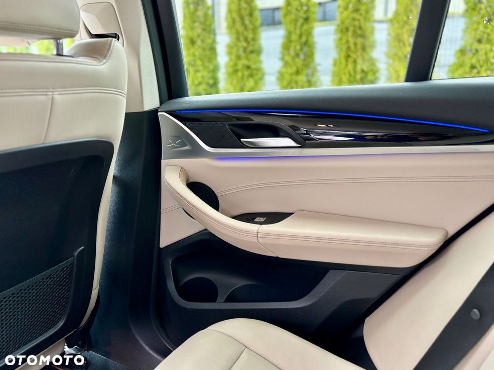 BMW X4 xDrive30i xLine sport - 19