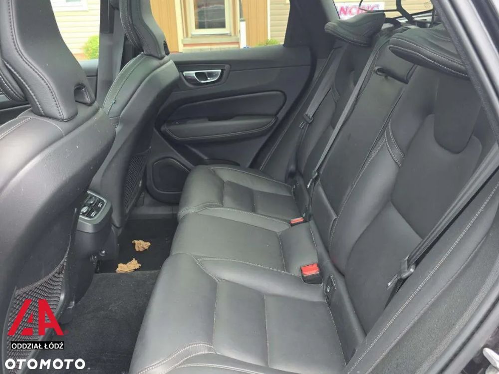Volvo XC 60 - 8