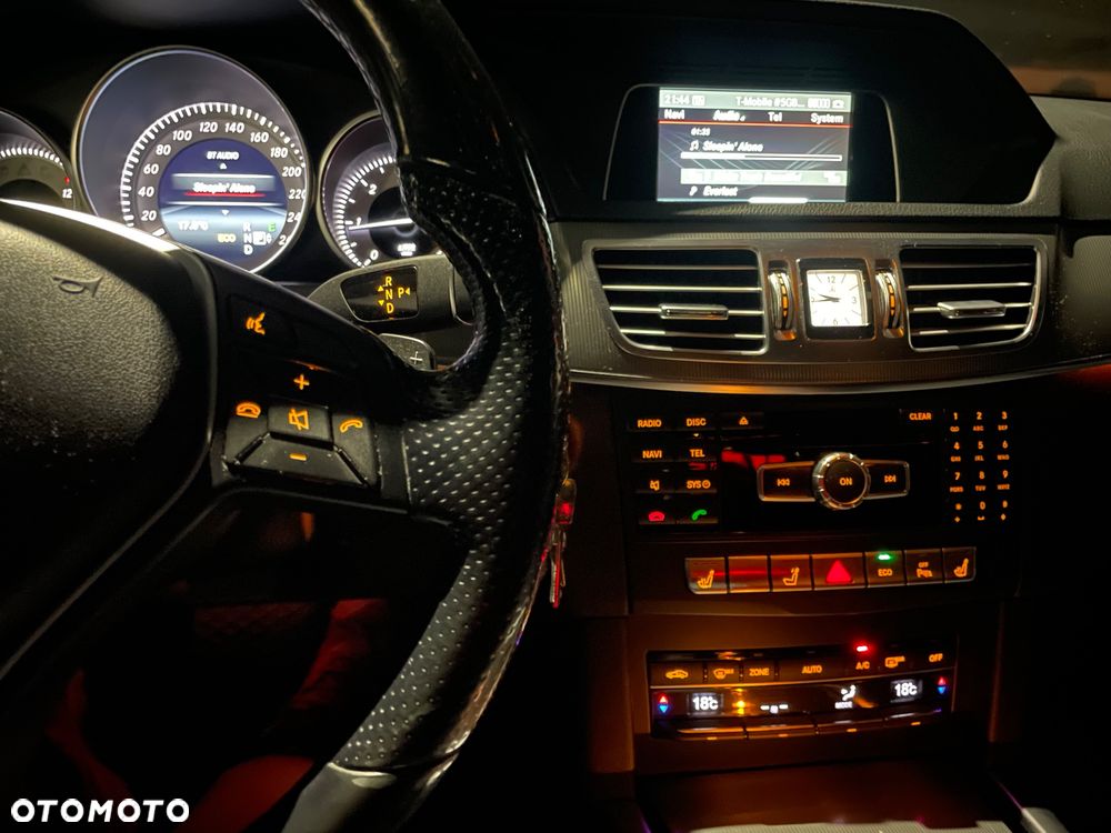 Mercedes-Benz Klasa E 220 CDI BlueEff - 15