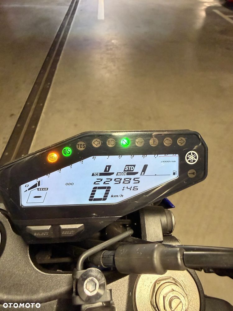 Yamaha MT - 6