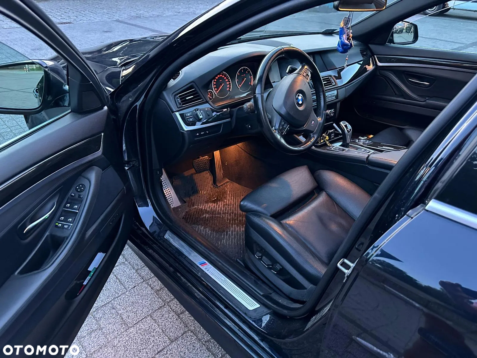 BMW Seria 5 530d xDrive - 8