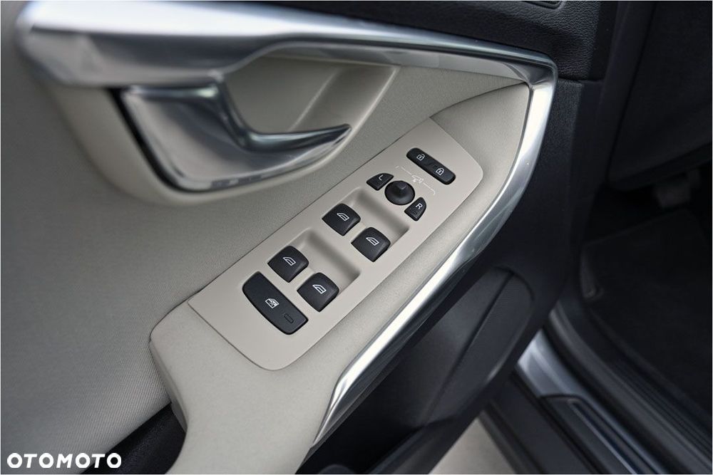 Volvo V40 Cross Country D3 Geartronic - 28