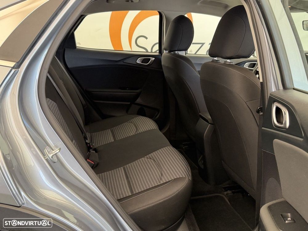 Kia XCeed 1.0 T-GDI Dynamic - 10