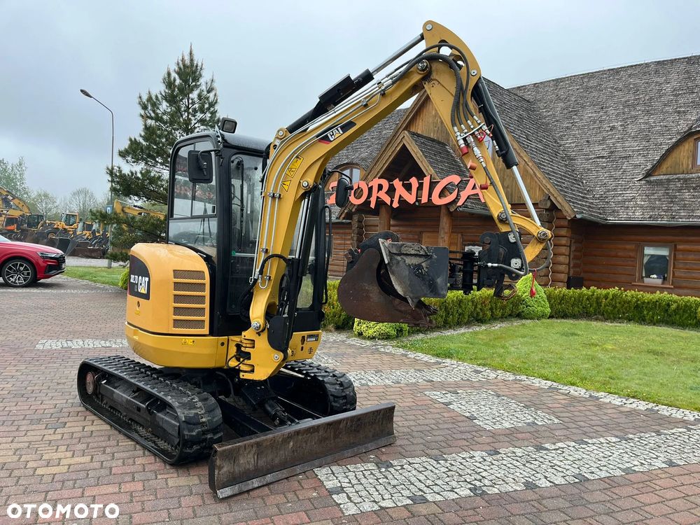 Caterpillar 302.7 - 6