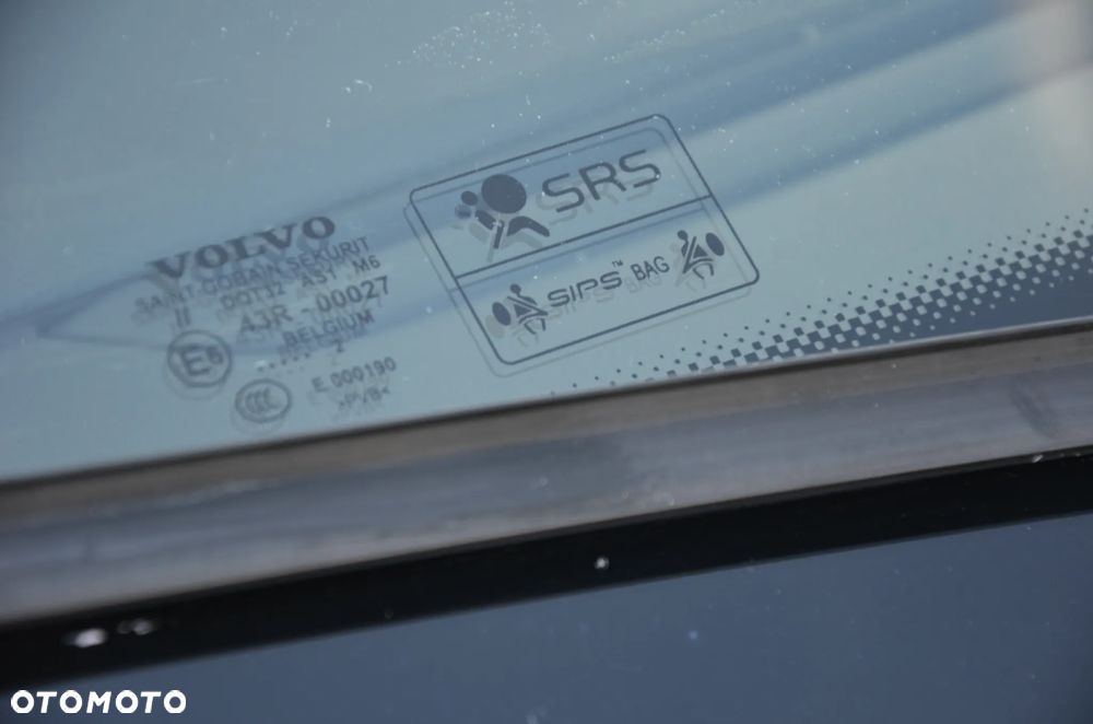 Volvo XC 60 D4 Momentum - 31