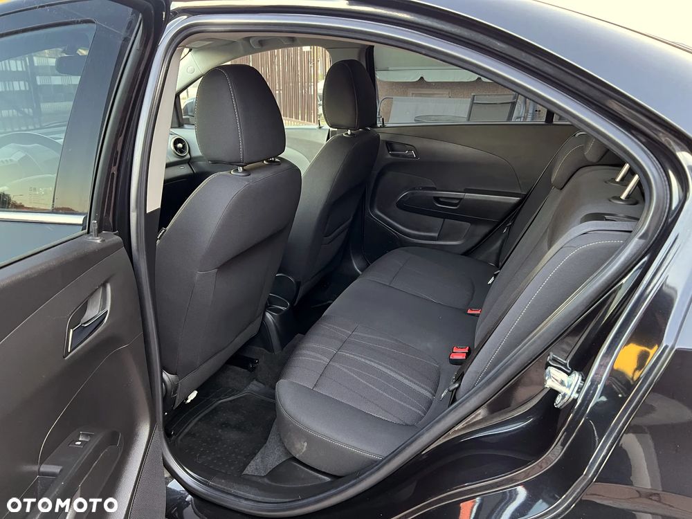 Chevrolet Aveo 1.4 LTZ S/S - 25