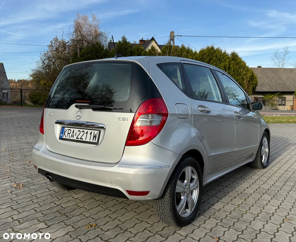 Mercedes-Benz Klasa A 180 CDI Autotronic Avantgarde - 8