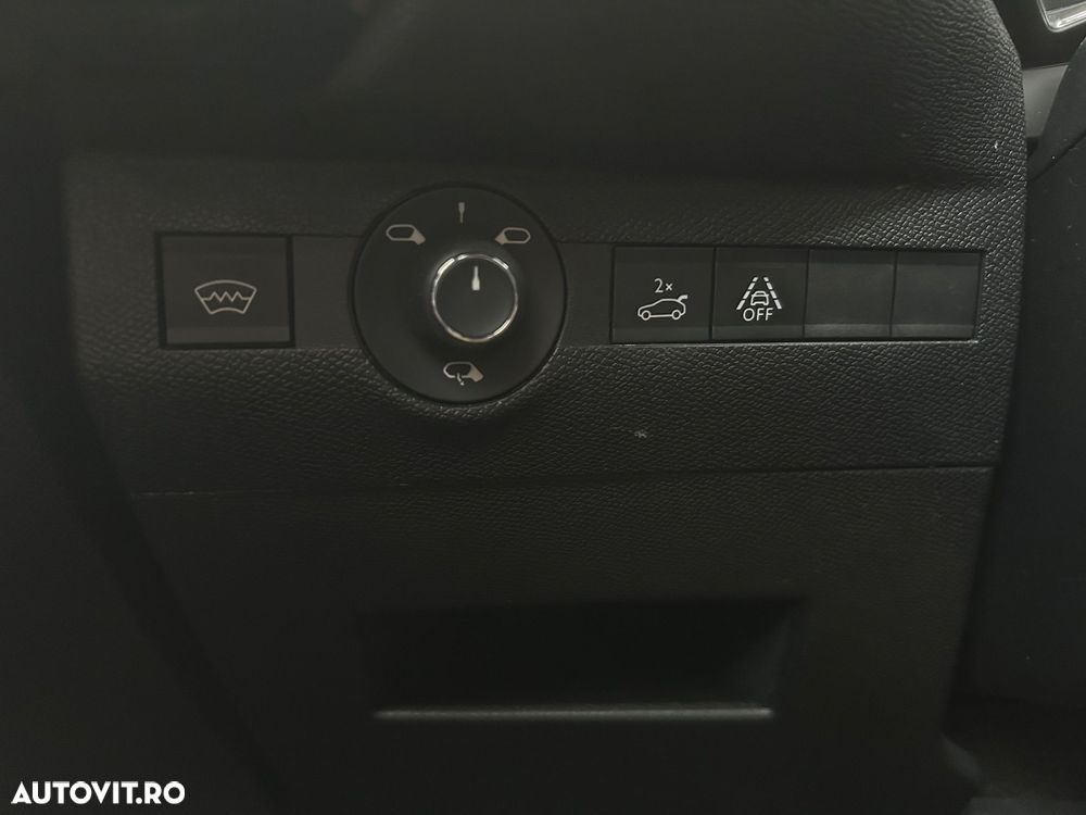 DS Automobiles DS 7 Crossback - 21