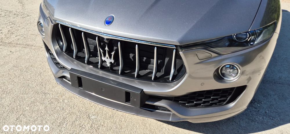 Maserati Levante - 12
