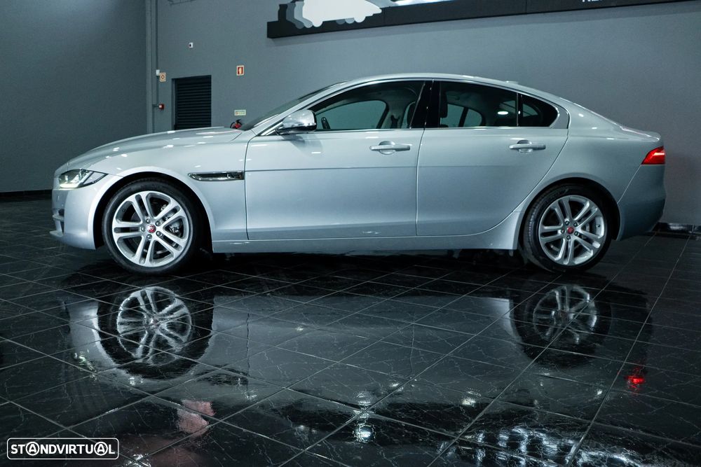 Jaguar XE 2.0 D R-Sport Aut. - 4