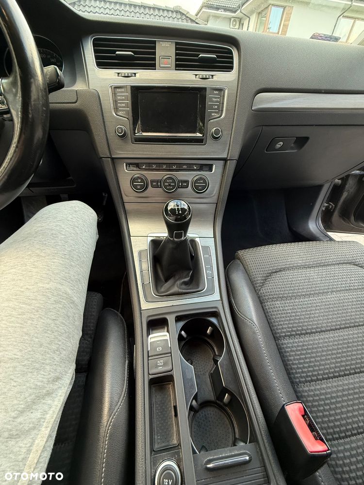 Volkswagen Golf 1.6 TDI BMT Highline - 13