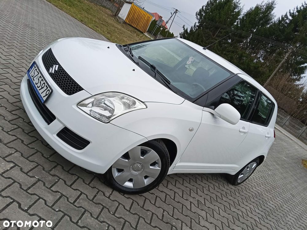 Suzuki Swift 1.3 Black and White - 1
