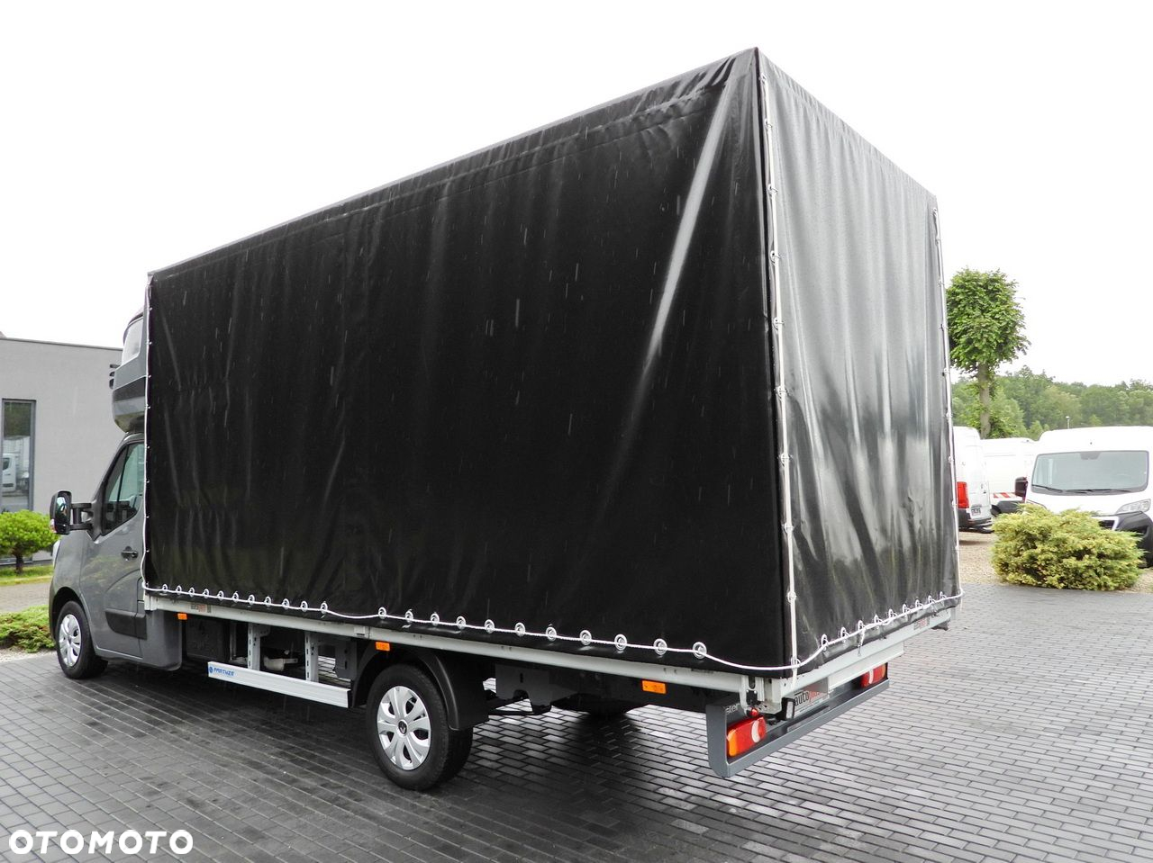 Renault MASTER  PLANDEKA 10 PALET WEBASTO TEMPOMAT LEDY PNEUMATYKA KLIMATYZACJA  165KM - 11