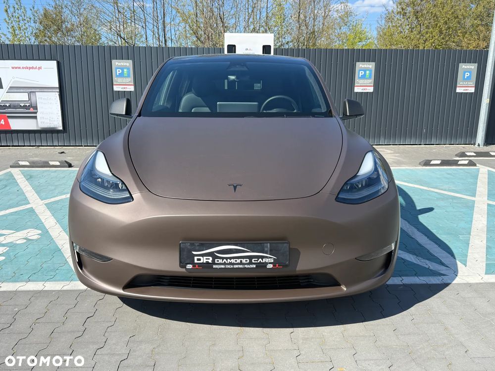Tesla Model Y Performance Dual Motor AWD - 3