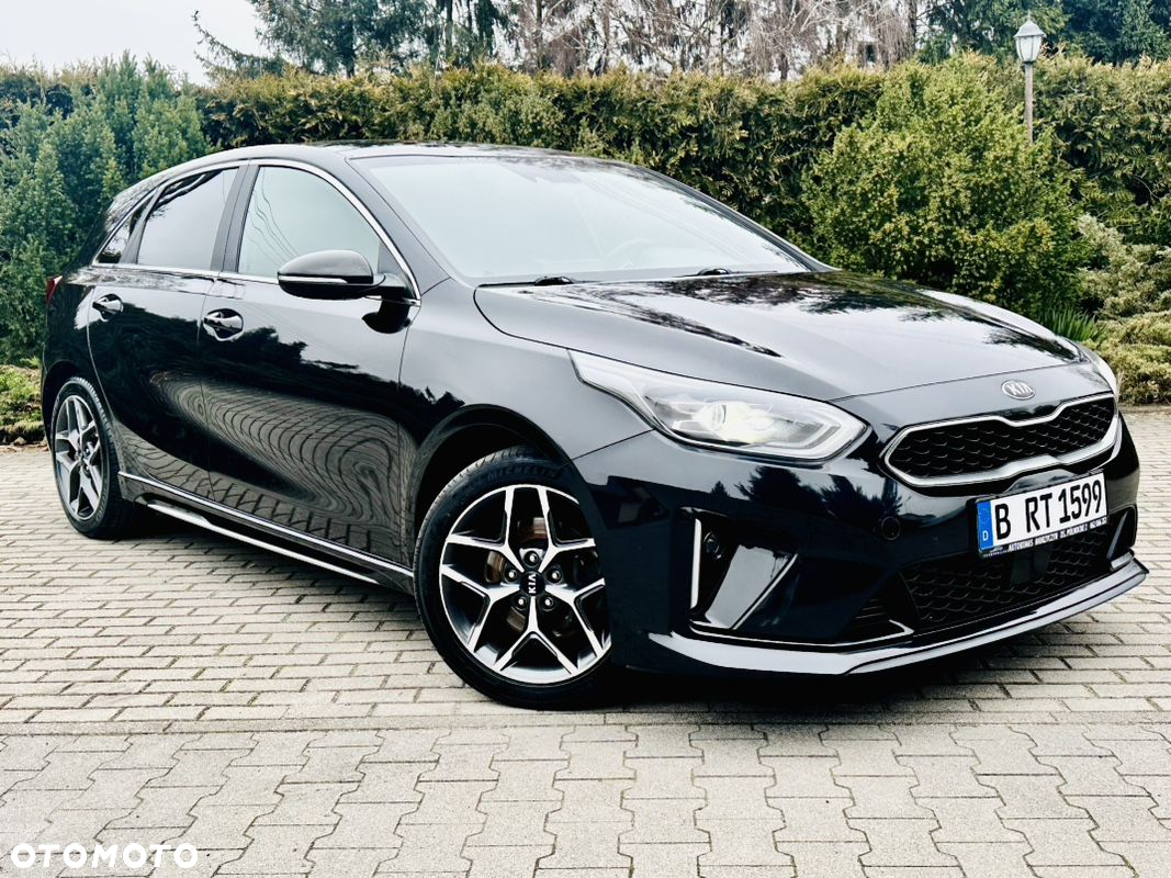 Kia Ceed - 10