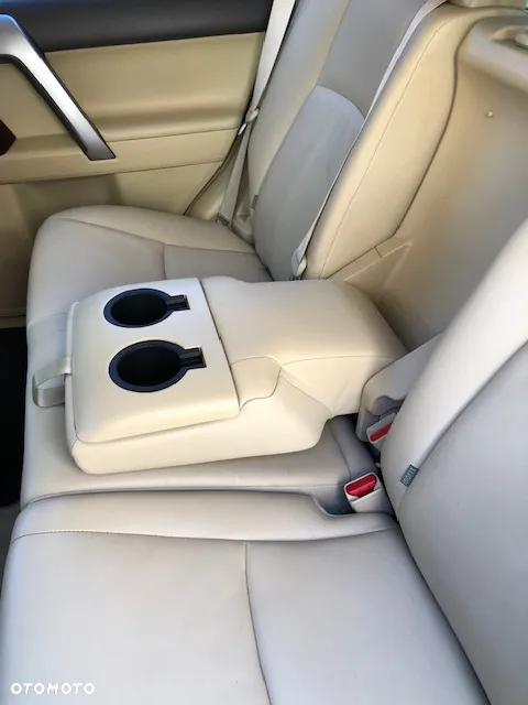 Toyota Land Cruiser LC 2.8 D-4D Invincible - 9