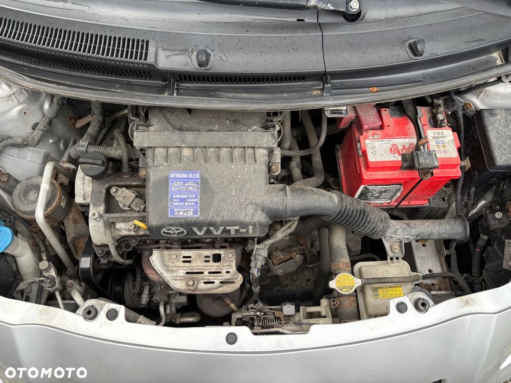 Toyota Yaris - 8