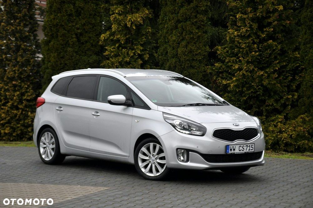 Kia Carens - 3