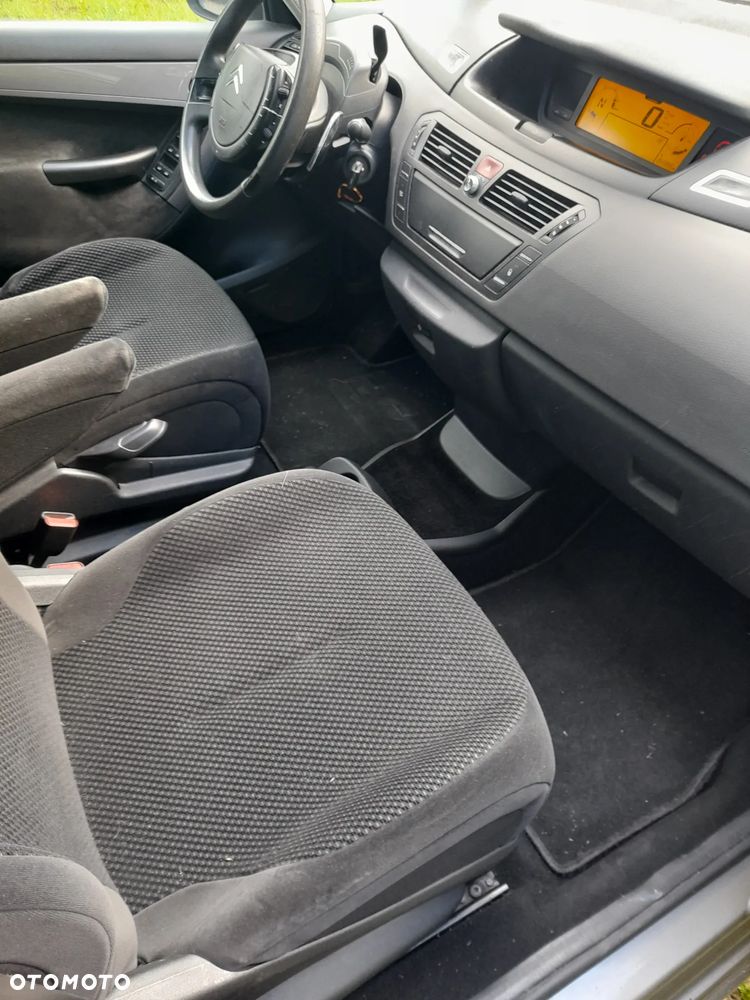 Citroën C4 Grand Picasso - 16